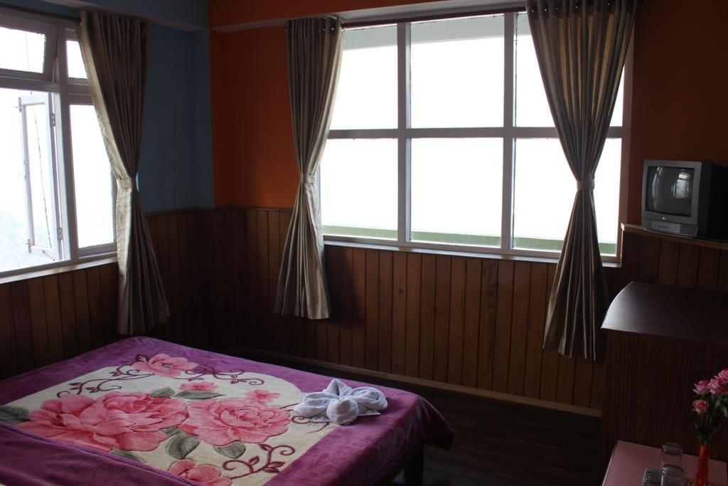 Hotel Valley View פלינג מראה חיצוני תמונה